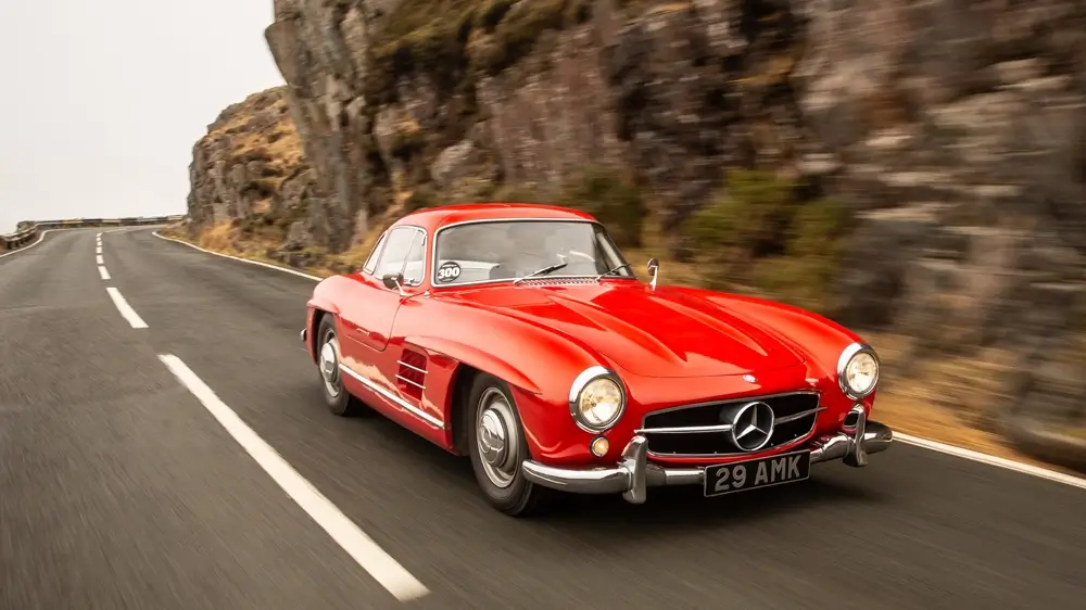 MERCEDES BENZ 300 SL - Cars With Gull-Wing Doors
